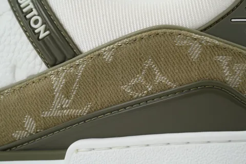 Louis Vuitton Trainer Olive Denim – photo 5