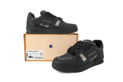Louis Vuitton Trainer Black Studded – photo 7
