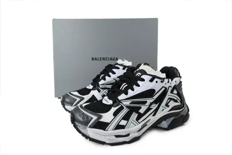 Balenciaga Runner Black/White – photo 6