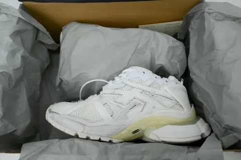Balenciaga Runner Triple White – photo 8