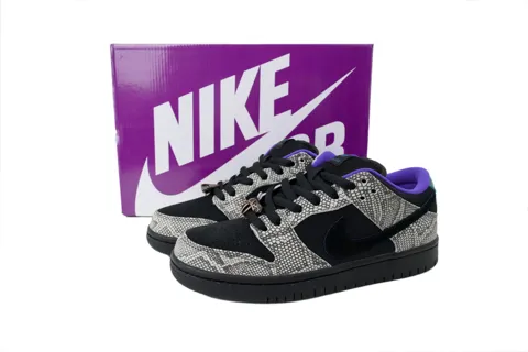 Dashawn Jordan x Nike SB Dunk Low Copperhead – photo 6