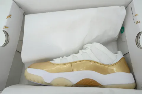 Air Jordan 11 Low Mother – photo 8