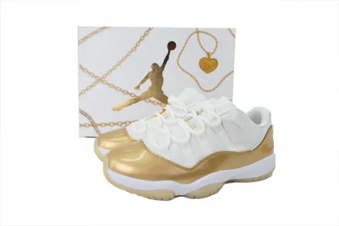 Air Jordan 11 Low Mother – photo 6