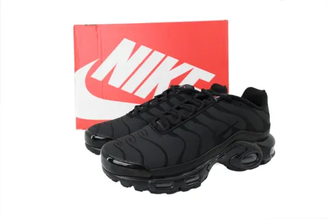Nike Air Max Plus Triple Black – photo 6