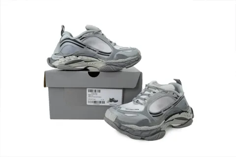 Balenciaga Triple S Gradient Grey – photo 7