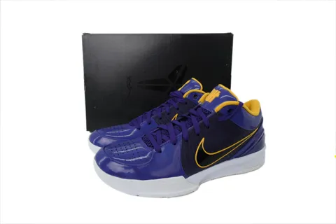 Undefeated x Nike Kobe 4 Court Purple – photo 7