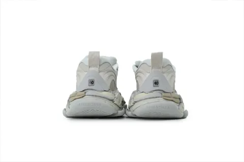 Balenciaga Triple S Eggshell – photo 3