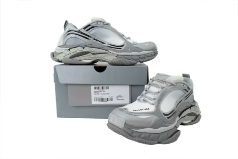 Balenciaga Triple S Gradient Grey – photo 7