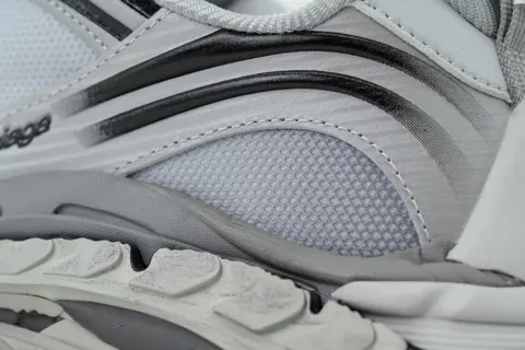 Balenciaga Triple S Gradient Grey – photo 5
