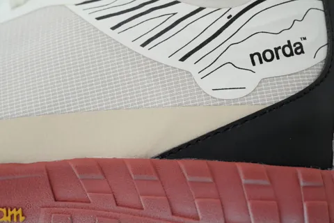 Norda 001 Cream/Red – photo 5