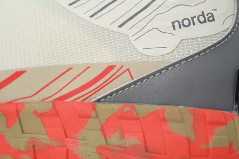 Norda 001 Red – photo 5