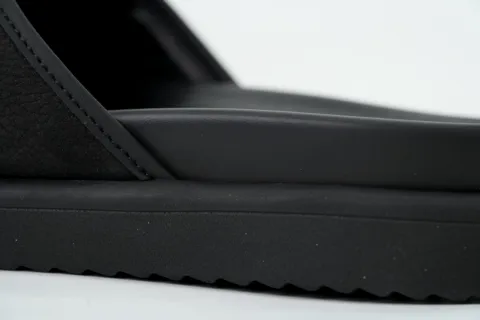 Louis Vuitton Miami Mule Black – photo 5