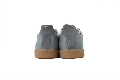 Maison Margiela Replica GAT Grey Gum – photo 3