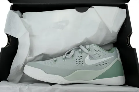 Nike Kobe 9 Light Silver – photo 8