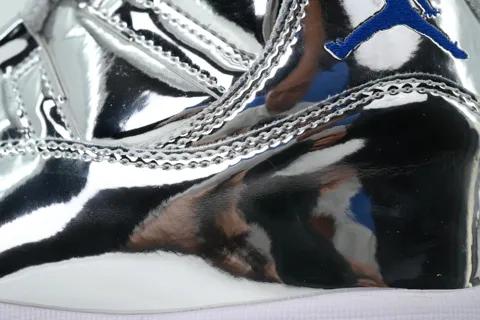 Air Jordan 11 Chrome – photo 5
