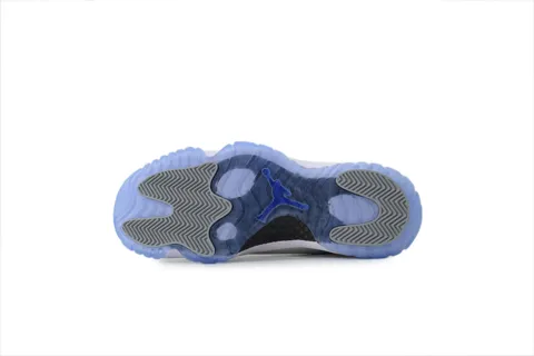 Air Jordan 11 Chrome – photo 4