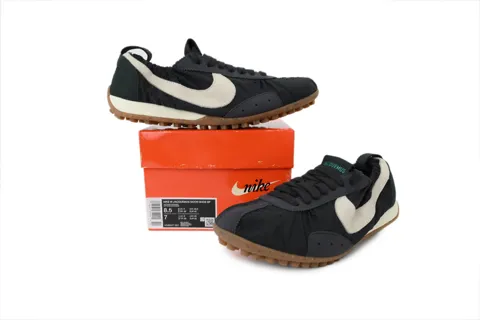 Jacquemus x Nike Moon Shoe Off Noir – photo 7