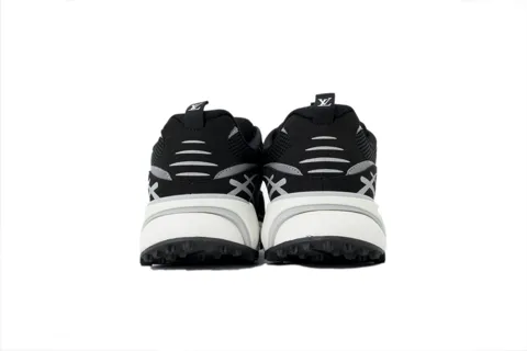 Louis Vuitton Runner Tatic Black Silver – photo 3