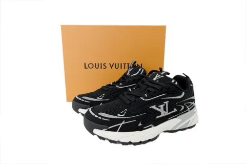Louis Vuitton Runner Tatic Black Silver – photo 6