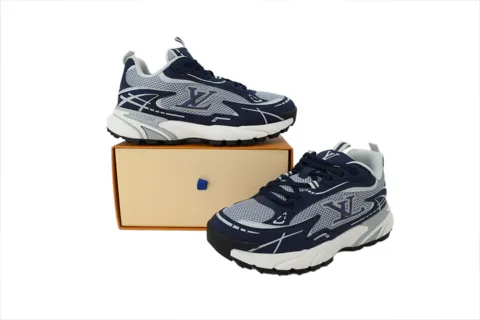 Louis Vuitton Runner Tatic Slate Blue – photo 7