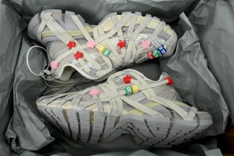 Balenciaga 3XL Champagne – photo 8