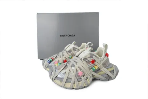Balenciaga 3XL Champagne – photo 6