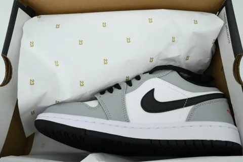 Air Jordan 1 Low Light Smoke Grey – photo 8