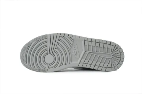 Air Jordan 1 Low Smoke Grey – photo 4