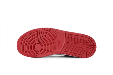 Air Jordan 1 Low Reverse Black Toe – photo 4