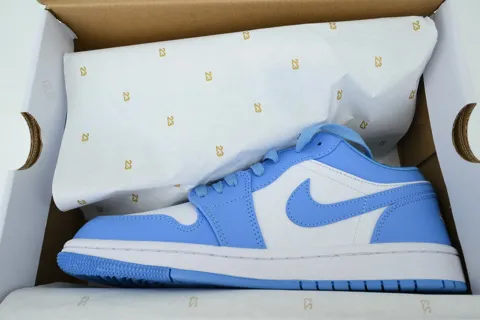 Air Jordan 1 Low Unc – photo 8