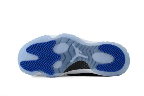 Air Jordan 11 Space Jam – photo 4