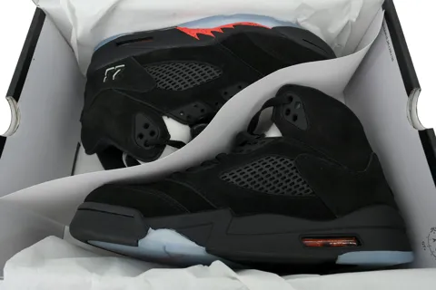 Air Jordan 5 Halloween – photo 8