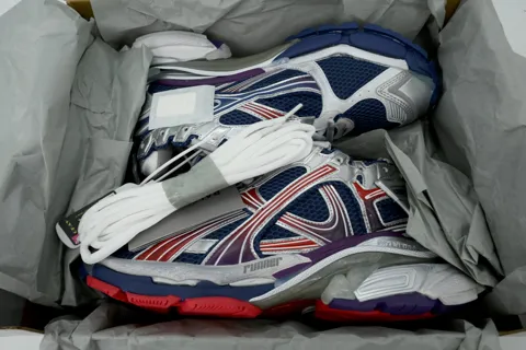 Balenciaga Runner Navy Red Grey – photo 8
