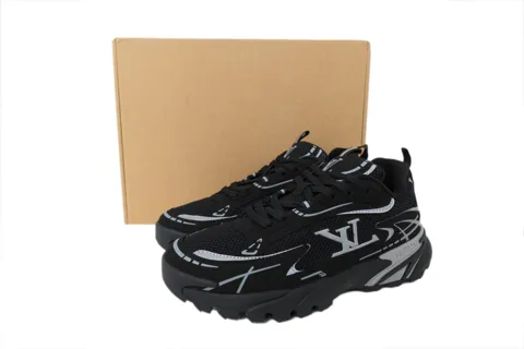 Louis Vuitton Runner Tatic Black – photo 6