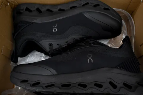 On Cloudtilt Black – photo 8