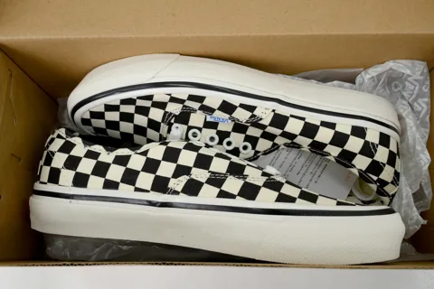Vans Authentic Anaheim Factory – photo 8