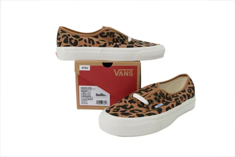 Vans Authentic OG Leopard – photo 6