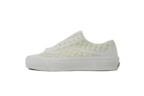 True White/Beige