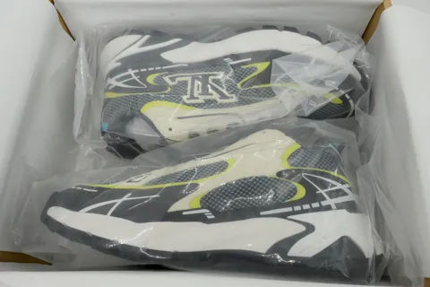 Louis Vuitton Runner Tatic Anthracite – photo 8