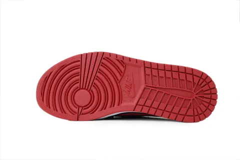 Air Jordan 1 Low Banned – photo 4