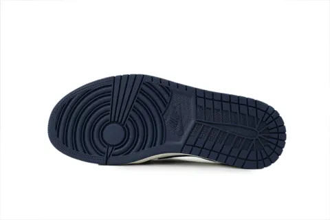 Air Jordan 1 Low Obsidian UNC – photo 4