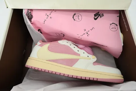 Travis Scott x Air Jordan 1 Low White/Pink – photo 8