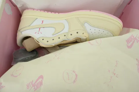 Travis Scott x Air Jordan 1 Low Shy Pink – photo 8