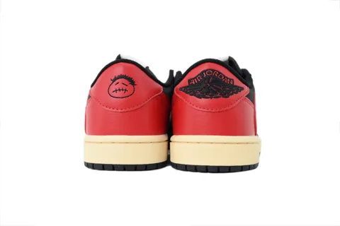 Travis Scott x Air Jordan 1 Low Red/Black – photo 3