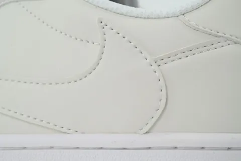 Travis Scott x Air Jordan 1 Low Michael Rubin White Party – photo 5
