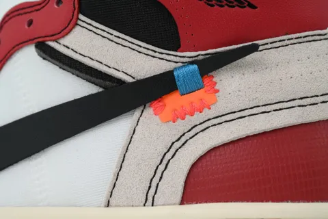 Off-White x Air Jordan 1 High Chicago – photo 5