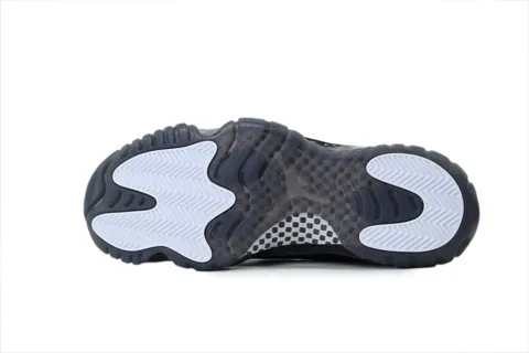 CDG x Air Jordan 11 Black – photo 4