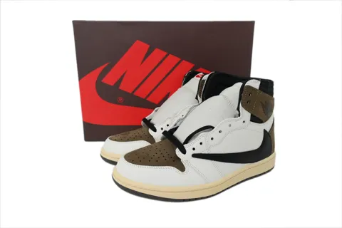 Travis Scott x Air Jordan 1 High Mocha – photo 6