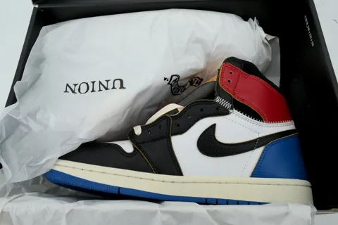 Fragment Design x Air Jordan 1 High Varsity Red – photo 8