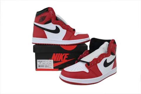 Air Jordan 1 High Chicago – photo 7